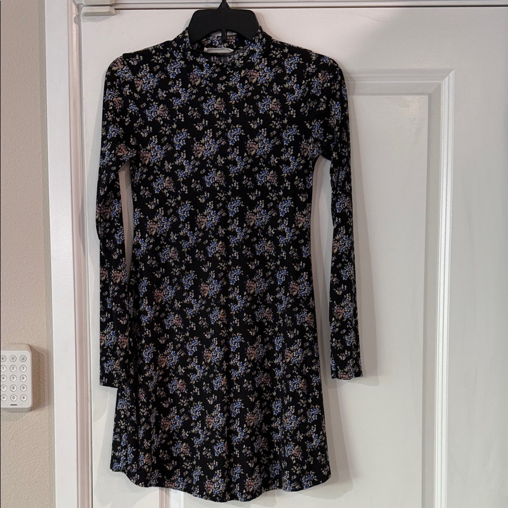 Lush Black Floral Long Sleeve Dress